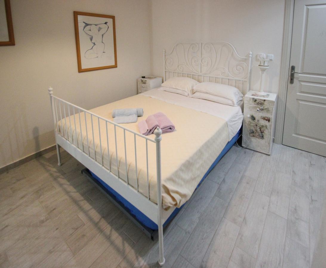Angels Home Platanitis Екстериор снимка